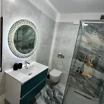 220 White Titanic * Năvodari